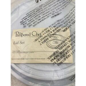 New The Pampered Chef Lid Set of 2 White Fits 1 1/2 & 3 1/2 Qt Bowls - LIDS ONLY
